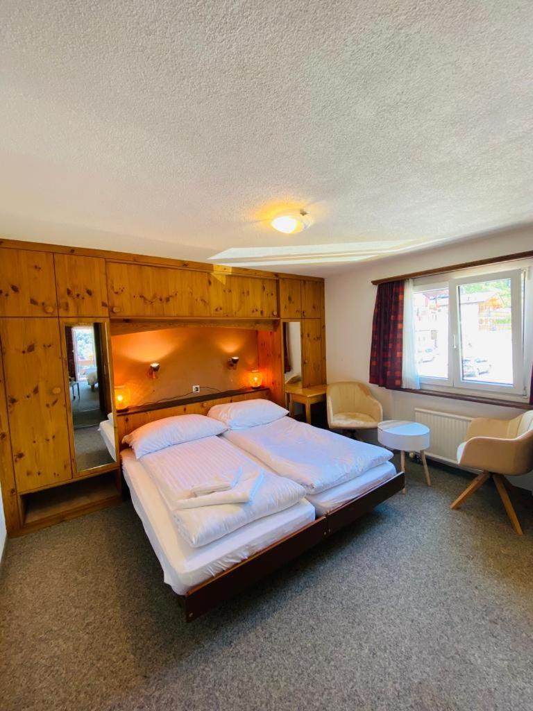 Hotel Old Jnn Klosters-Serneus Extérieur photo