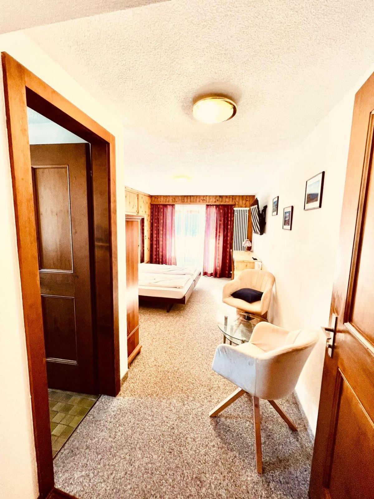 Hotel Old Jnn Klosters-Serneus Extérieur photo