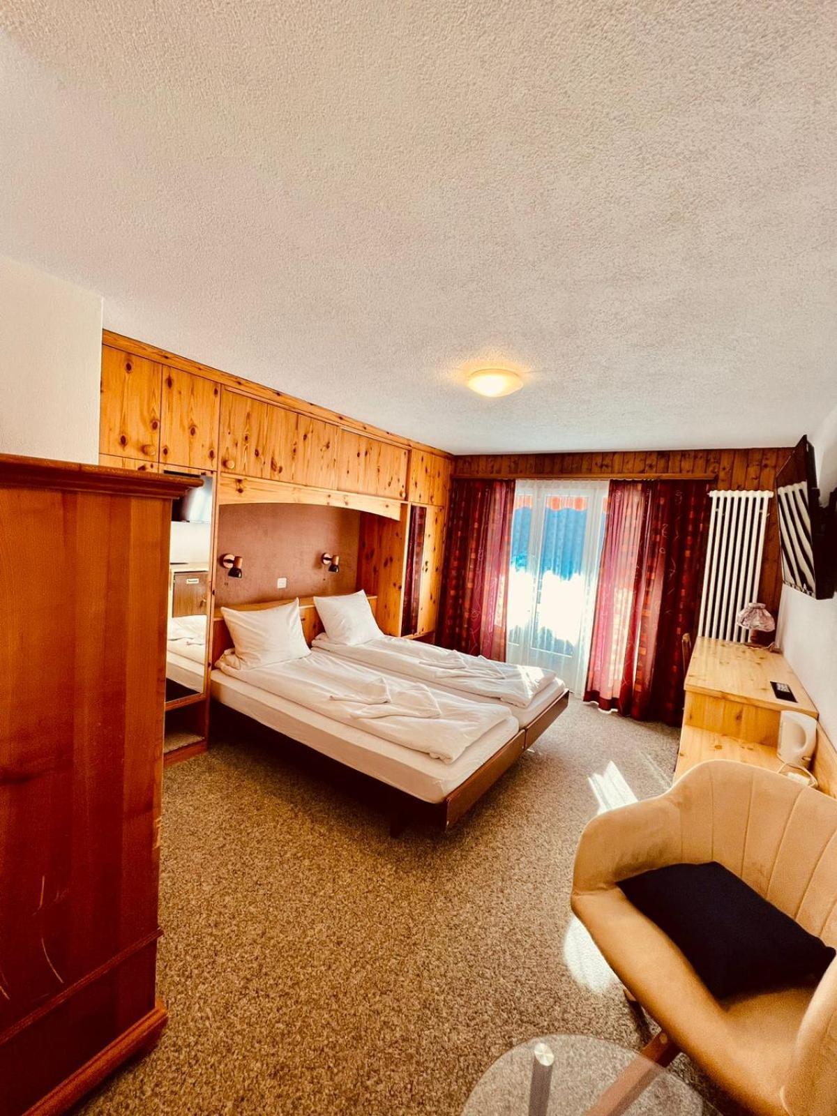 Hotel Old Jnn Klosters-Serneus Extérieur photo